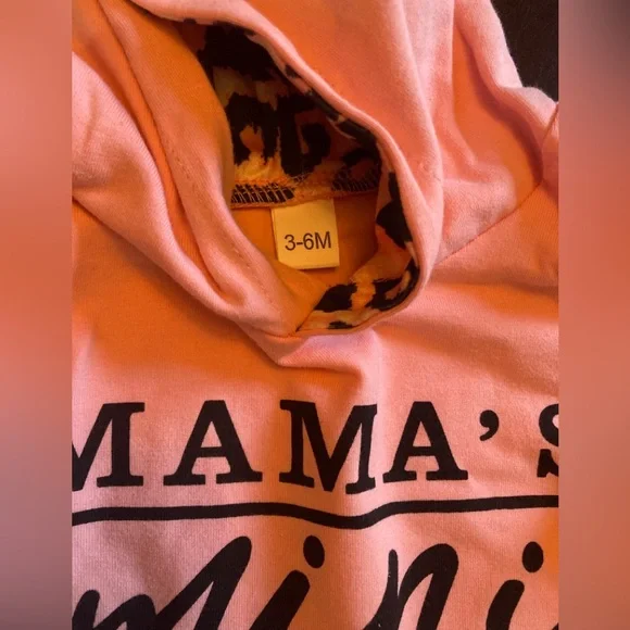 Mama’s Mini Outfit - Picture 3 of 3